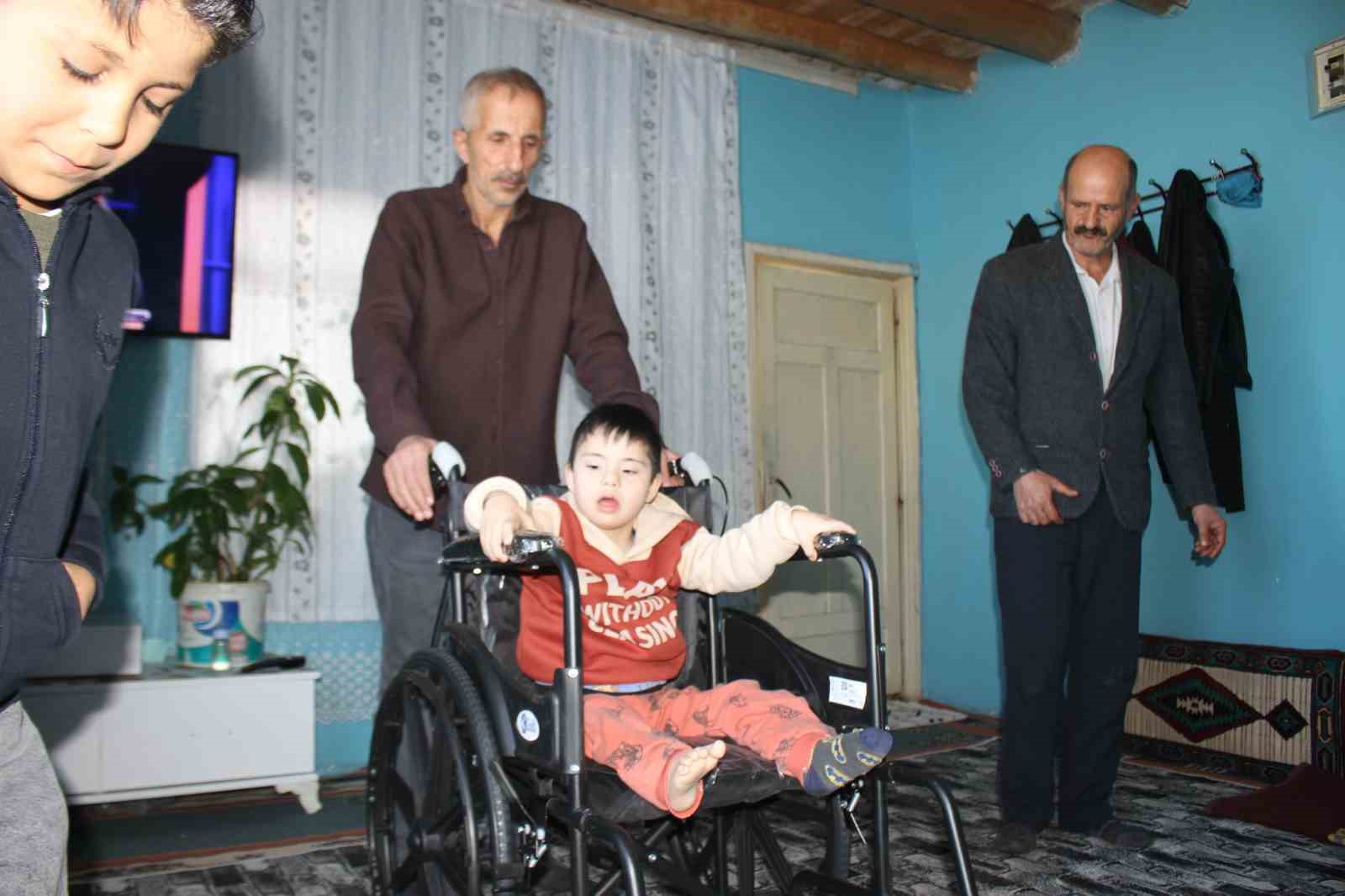 Malazgirt&rsquo;te engelli bireylerin y&uuml;reğini ısıtan destek
