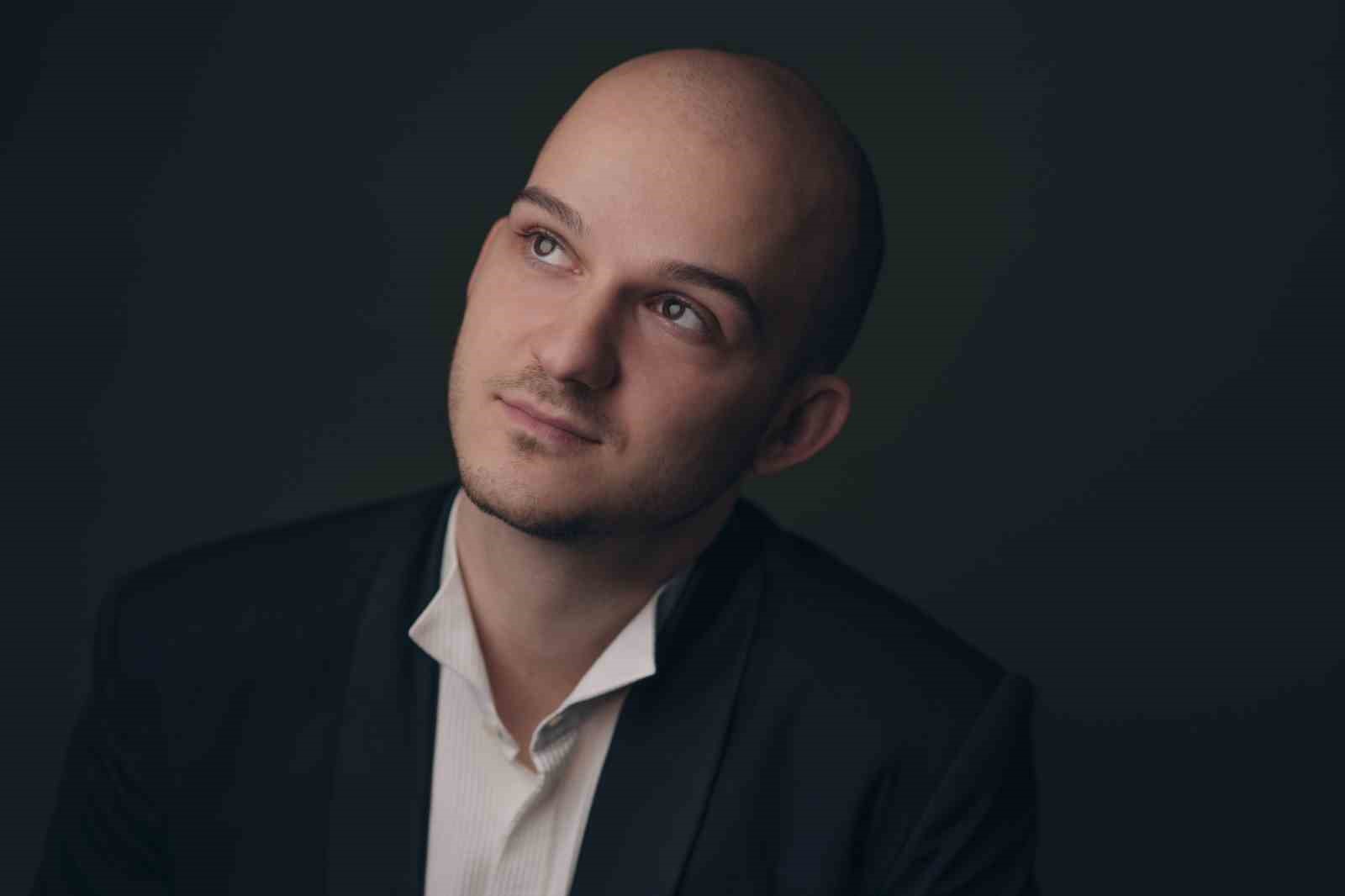 Şef Giuseppe Mengoli ve piyanist Cem Babacan İstanbul Devlet Senfoni Orkestrası sahnesinde buluşuyor
