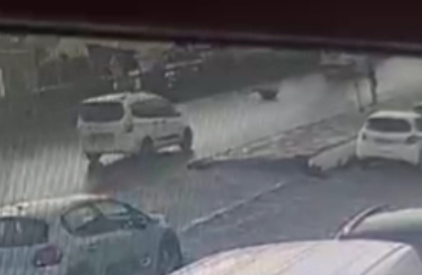 Aracın &ccedil;arptığı yaya yaralandı
