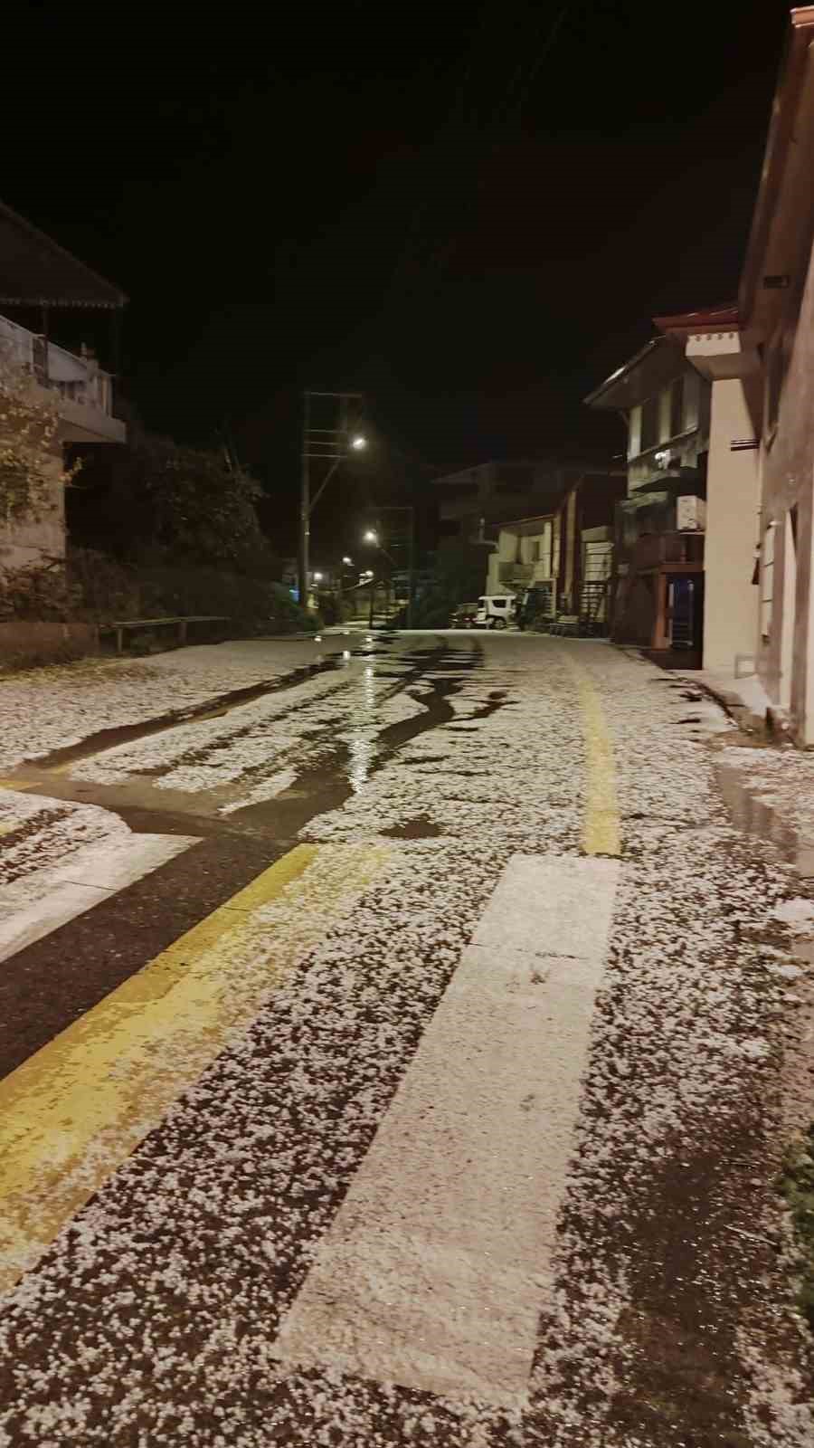 Dolu bu kez Bozyazı&rsquo;yı vurdu
