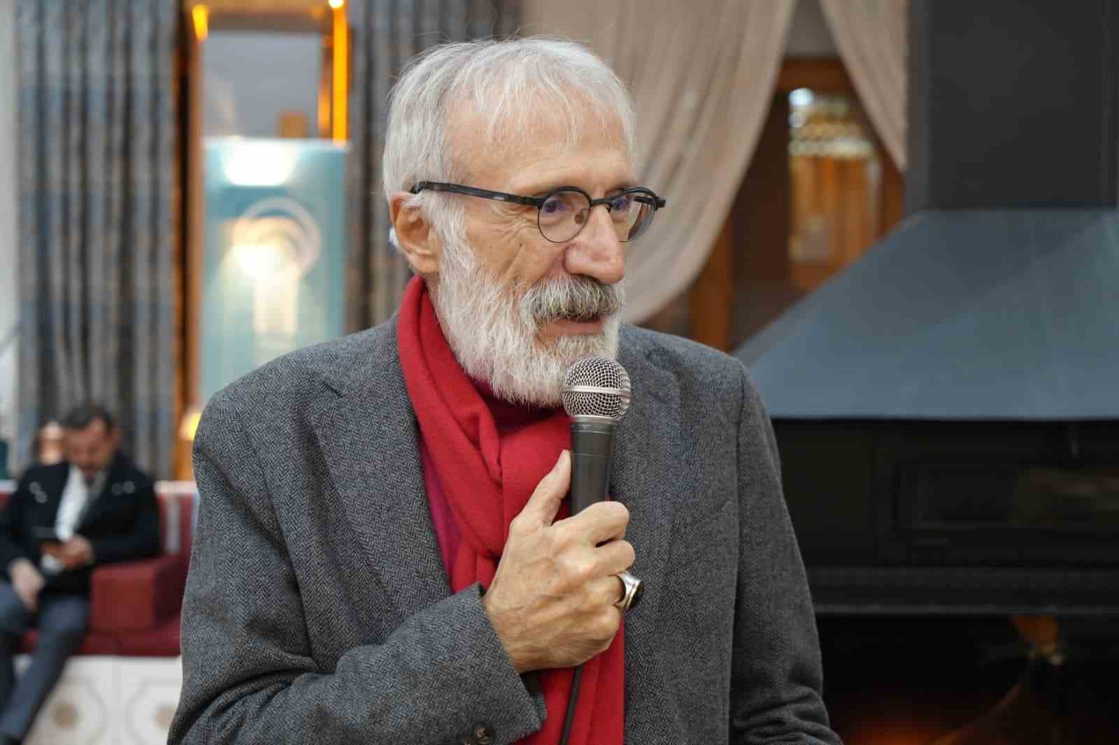 S&uuml;leyman G&uuml;nd&uuml;z, Erzurum TDED Şubesi İrfan Meclisi&rsquo;ne misafir oldu
