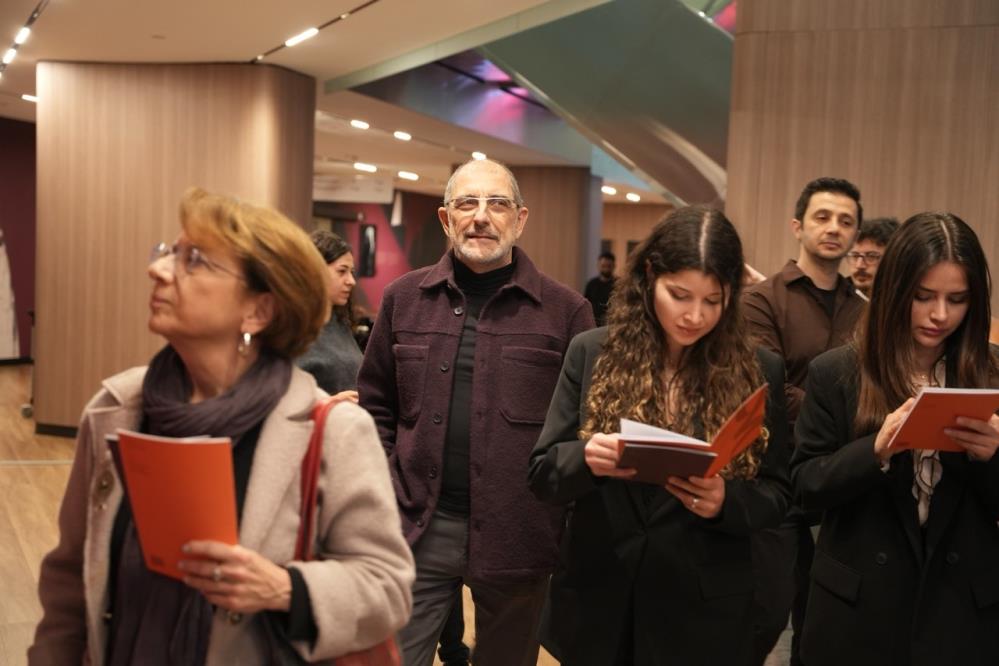 286 eserden oluşan Yılmaz Zenger koleksiyonu ziyarete a&ccedil;ıldı