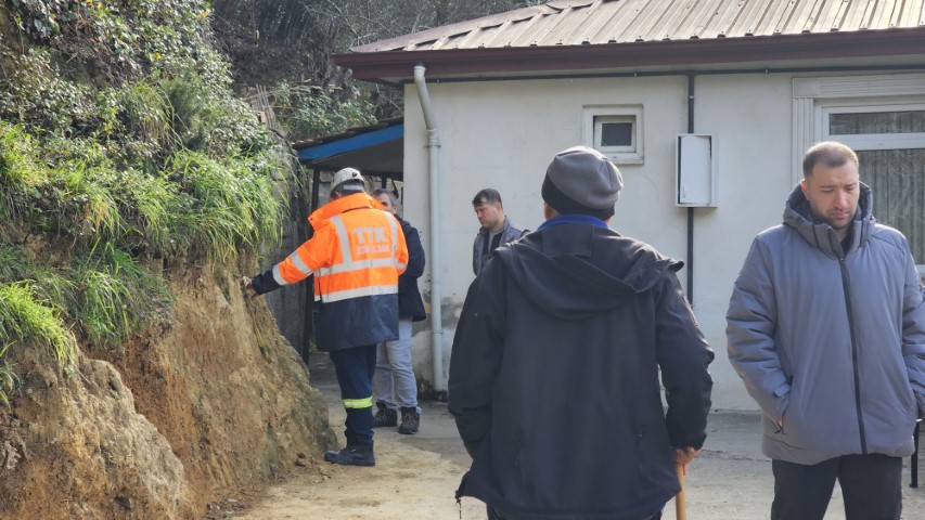 Zonguldak&rsquo;ta metan gazı paniği: Kombi alarm verdi, 6 kişilik aile tahliye edildi