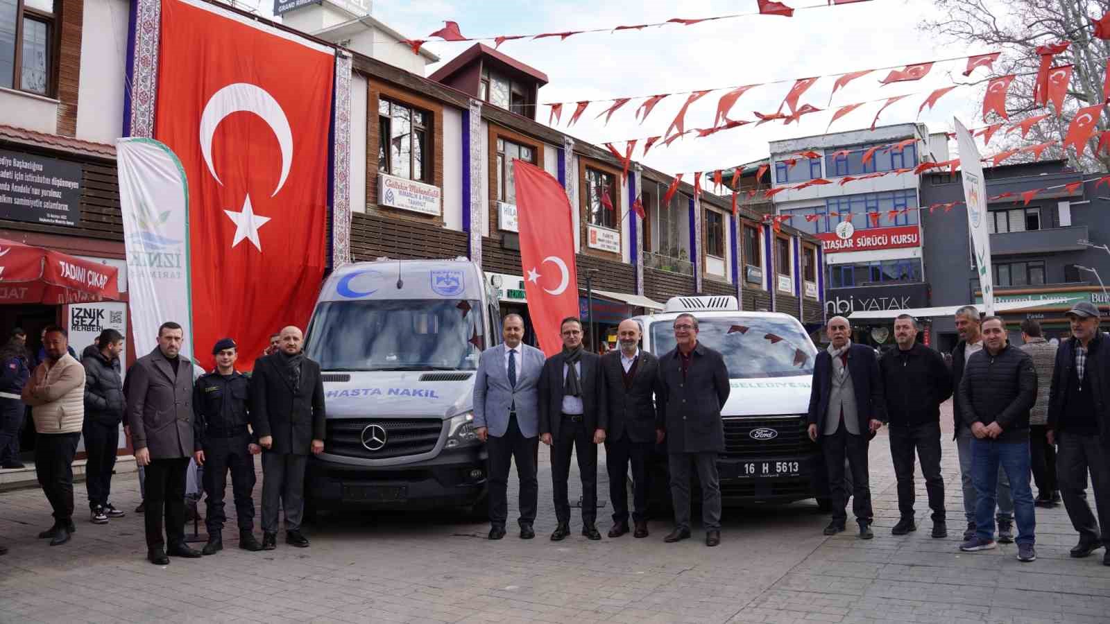 Belediyenin et satış noktası a&ccedil;ıldı, ilk g&uuml;n y&uuml;zde 50 indirimle &uuml;r&uuml;nler kapışıldı
