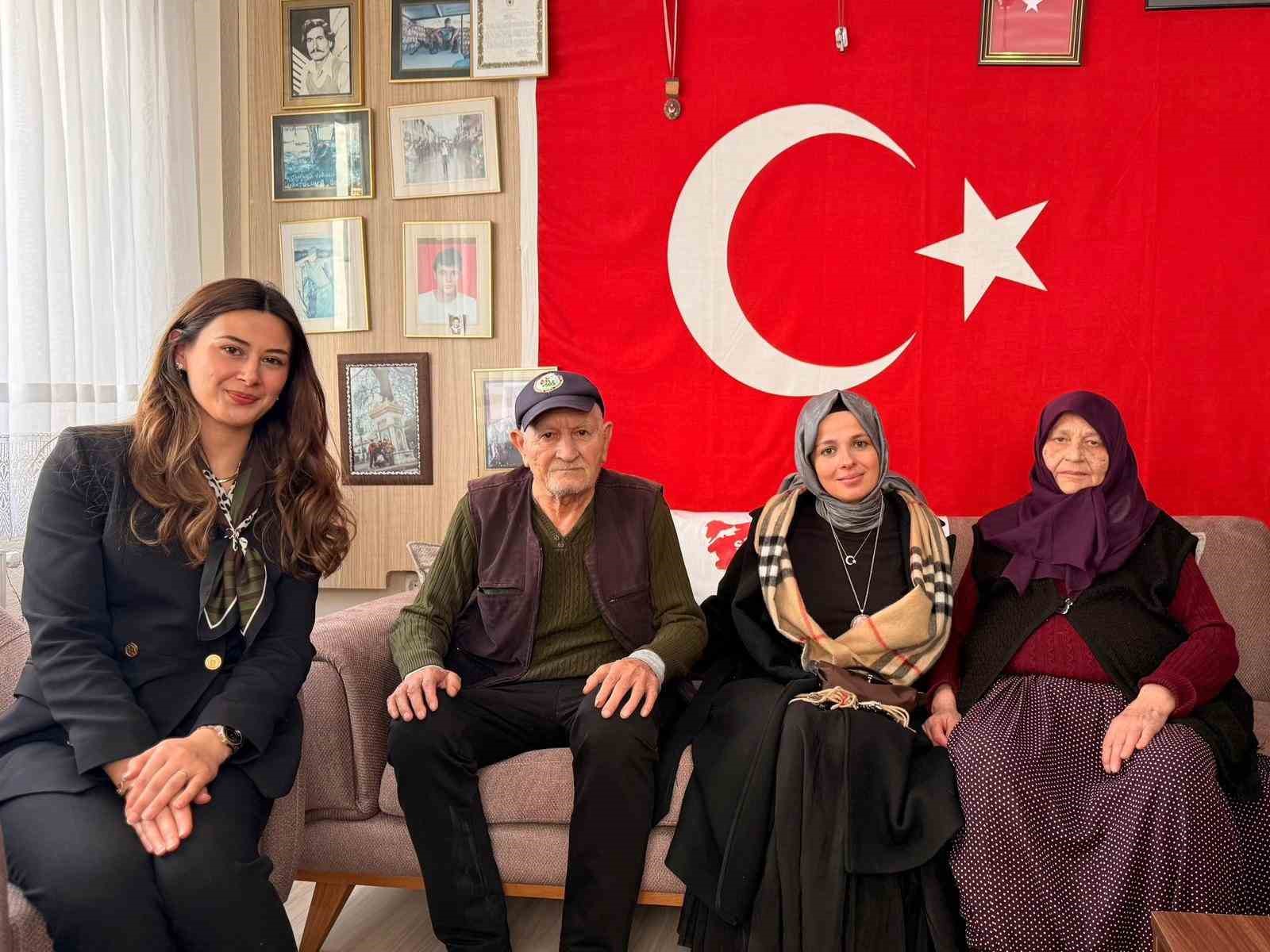 Vali S&ouml;zer&rsquo;in eşi S&ouml;ğ&uuml;t&rsquo;te temaslarda bulundu
