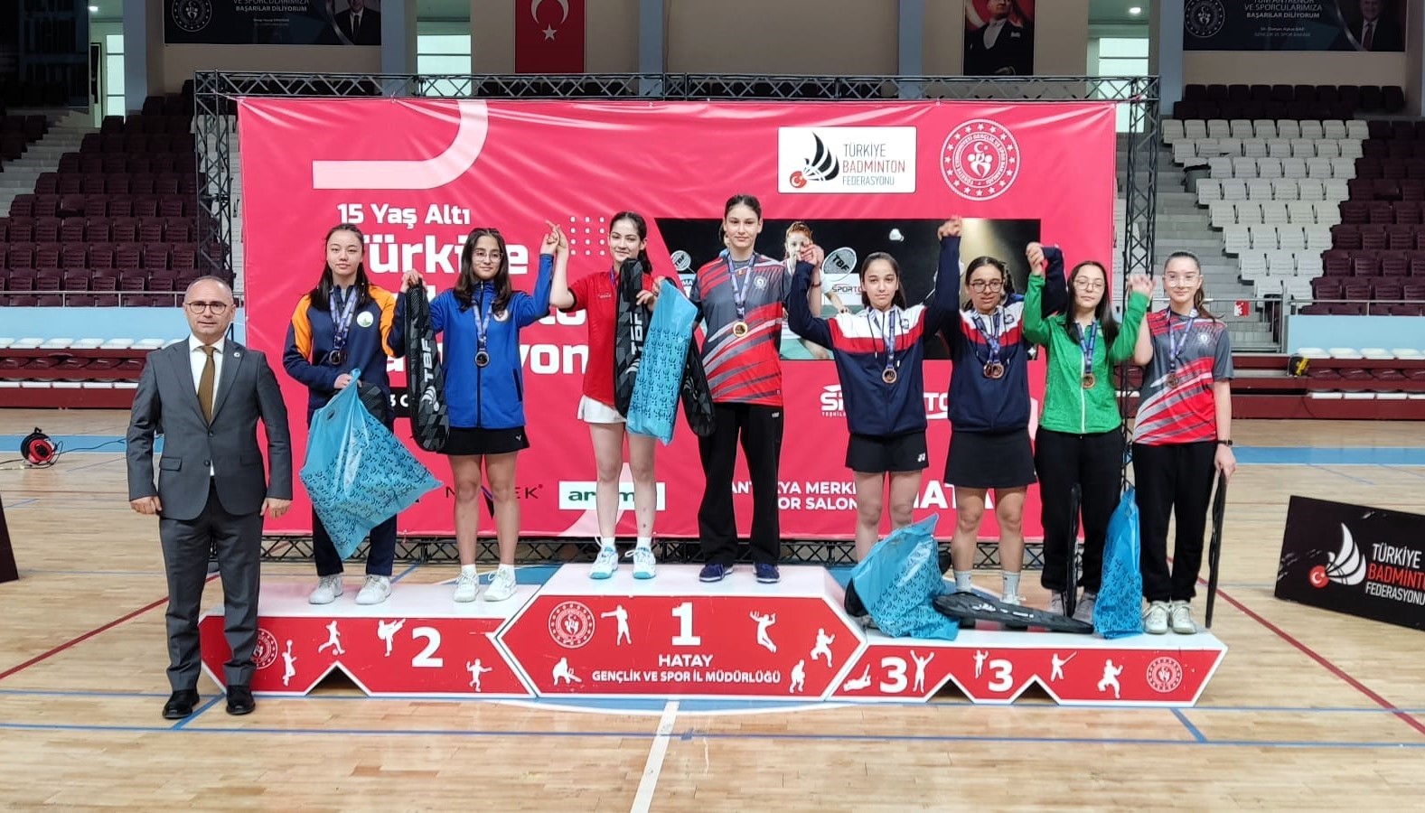 Osmangazili badmintoncular, T&uuml;rkiye Şampiyonası&rsquo;nda parladı
