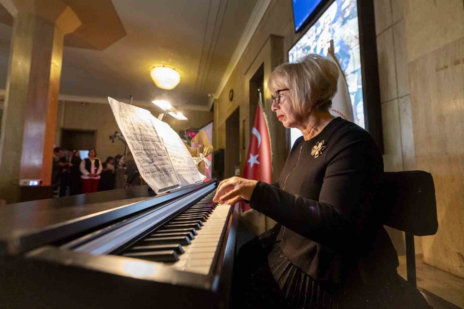 Se&ccedil;er: "Mersin&rsquo;in değerlerini ortaya &ccedil;ıkarmak zorundayız"
