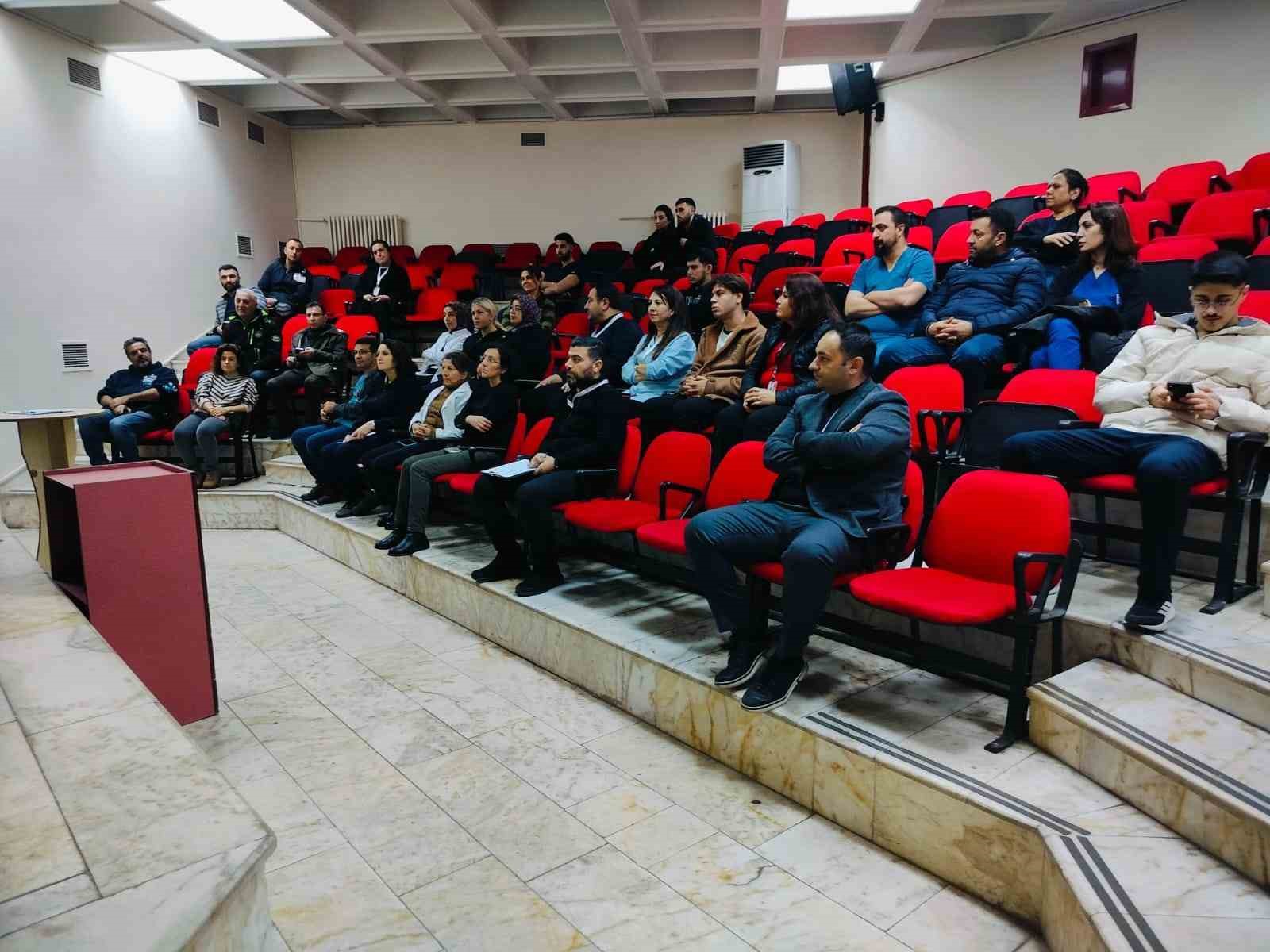 Aydın&rsquo;da hasta g&uuml;venliği masaya yatırıldı
