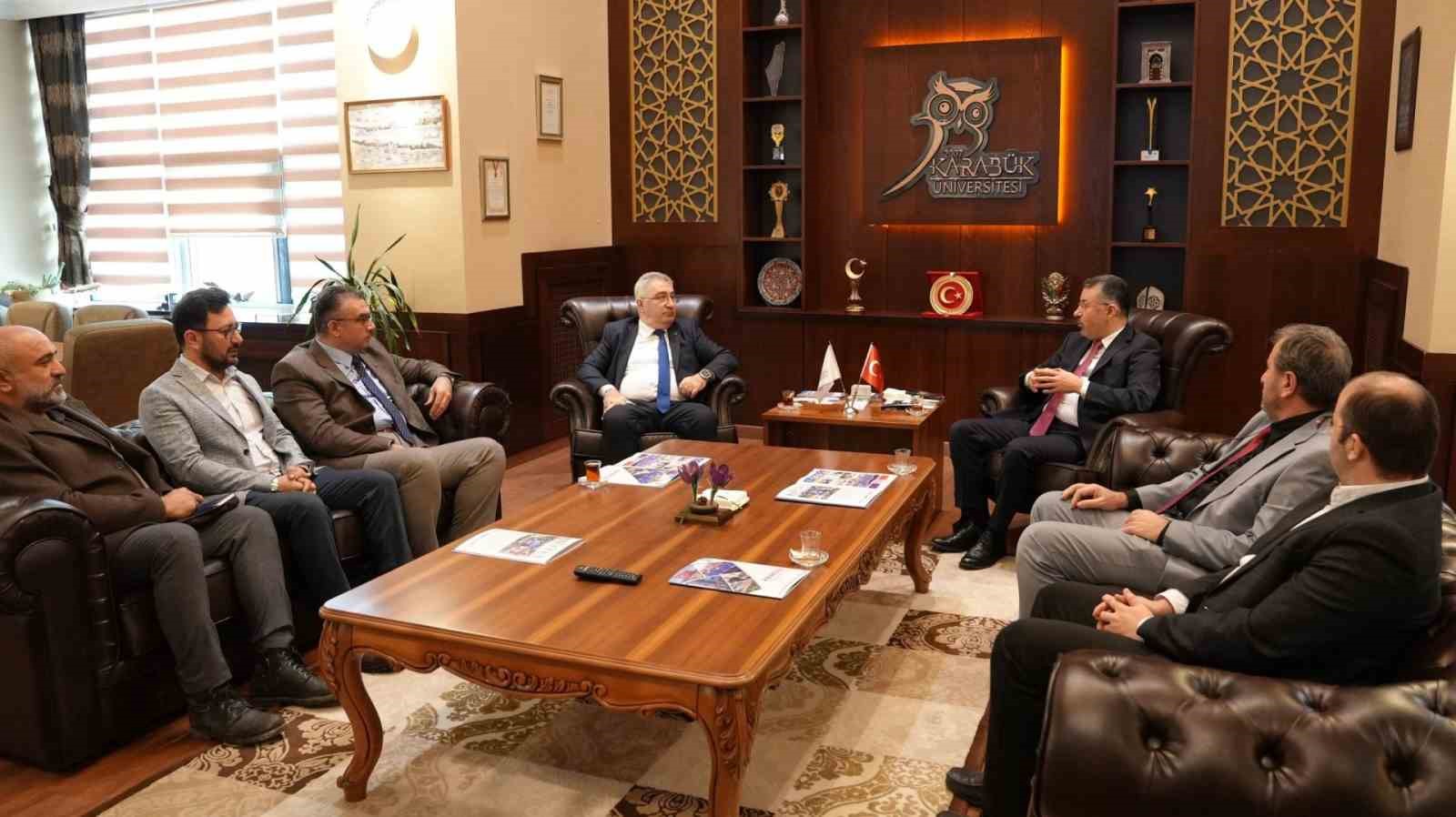 Rekt&ouml;r Kırışık KARDEMİR Genel M&uuml;d&uuml;r&uuml; Peker ile bir araya geldi
