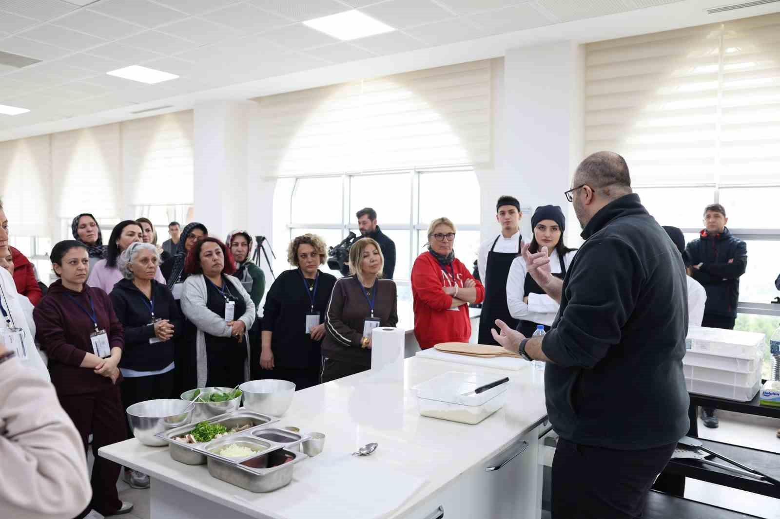 ALK&Uuml; "Benim &Uuml;niversitem" dolu dolu ge&ccedil;ti
