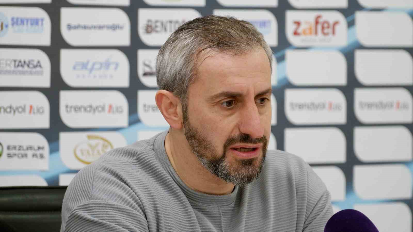 Serkan Özbalta: "Önümüzde 15 hafta var ve çok sayıda final maçı oynayacağız"