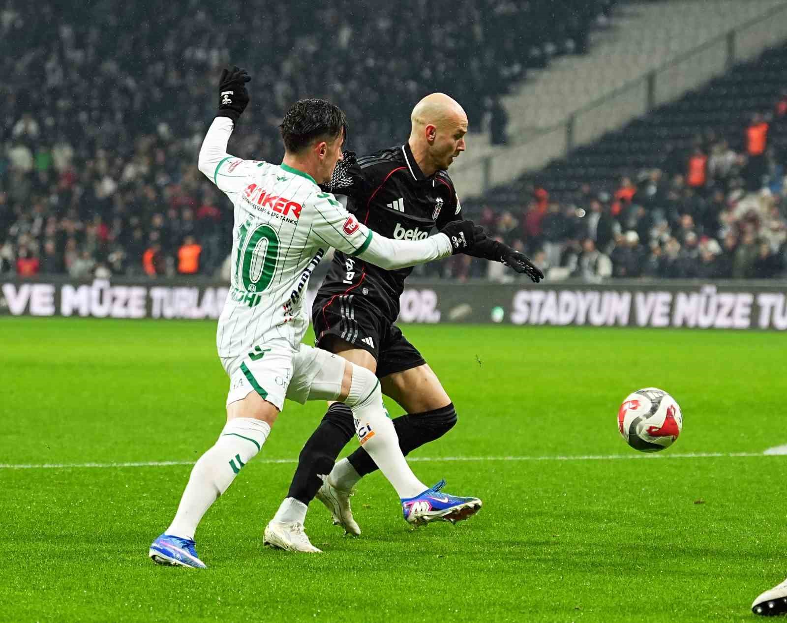 Trendyol Süper Lig: Beşiktaş: 0 - Konyaspor: 0 (Maç devam ediyor)