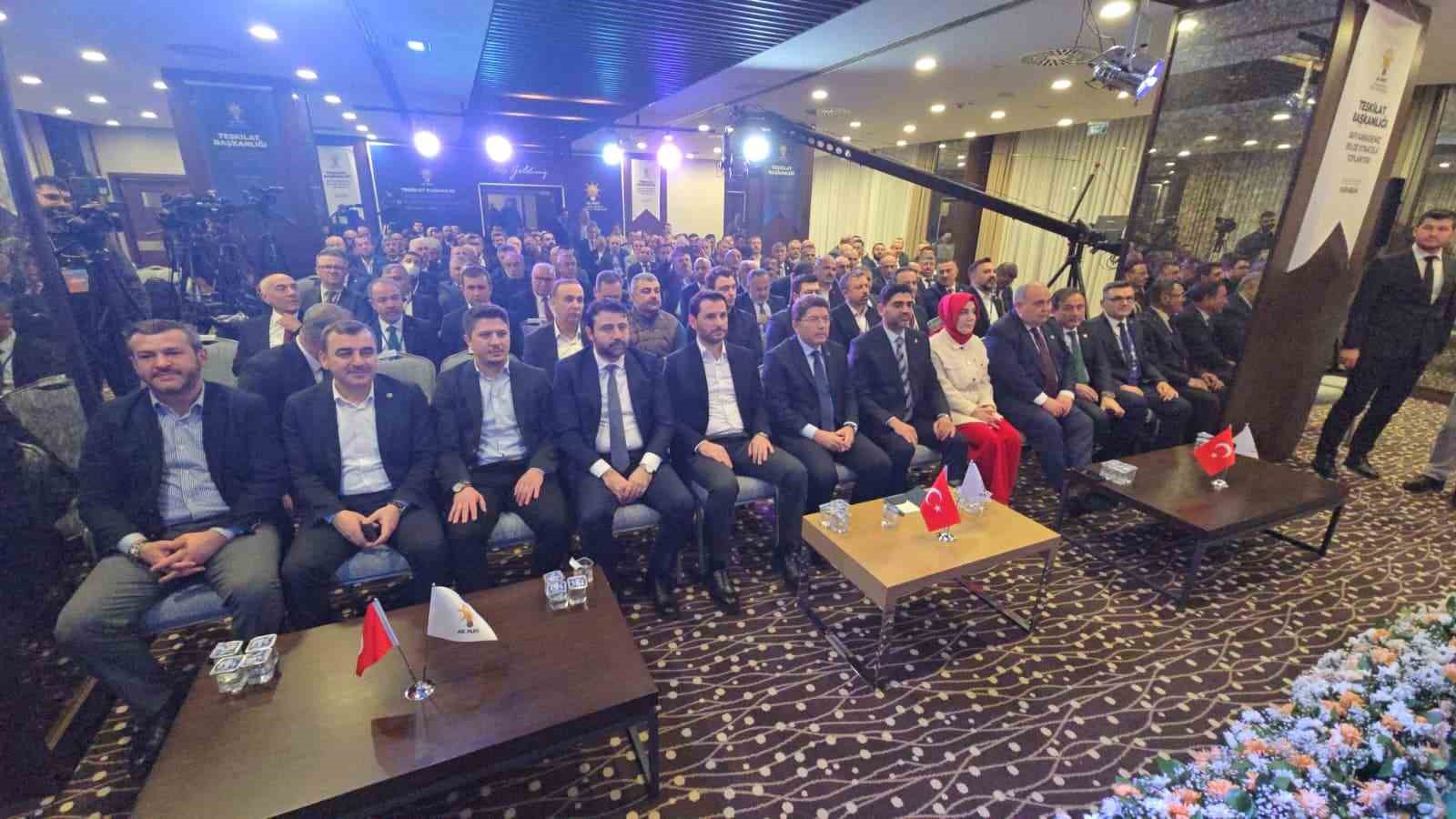 Bakan Tun&ccedil;&rsquo;tan &Ouml;zel&rsquo;e "Se&ccedil;imin birinci partisiyiz" tepkisi
