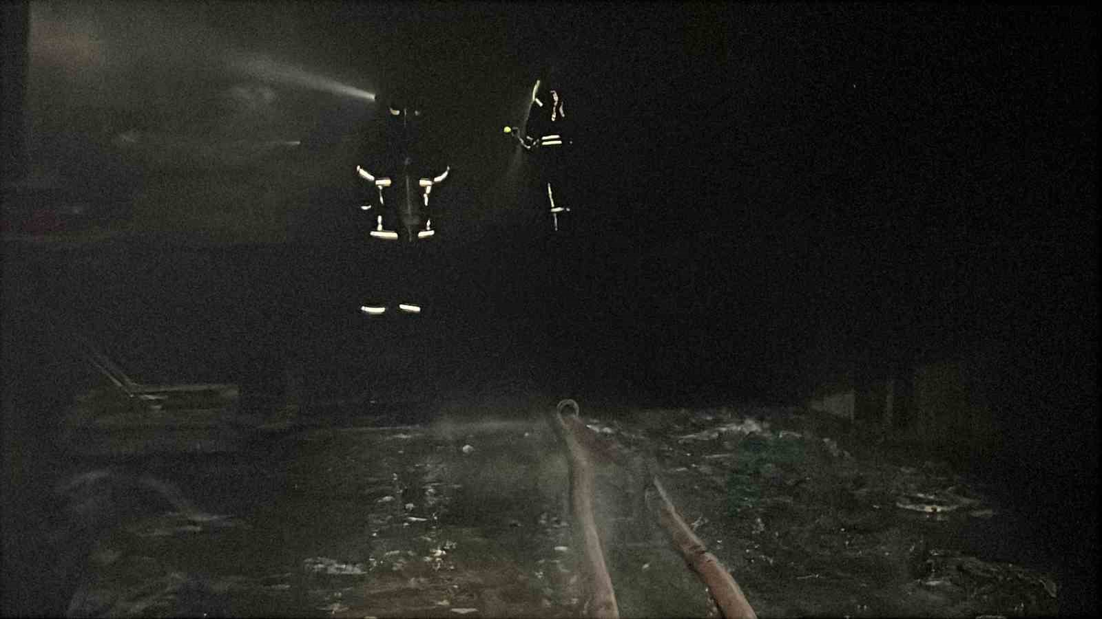 Kocaeli&rsquo;de metal işleme at&ouml;lyesinde yangın
