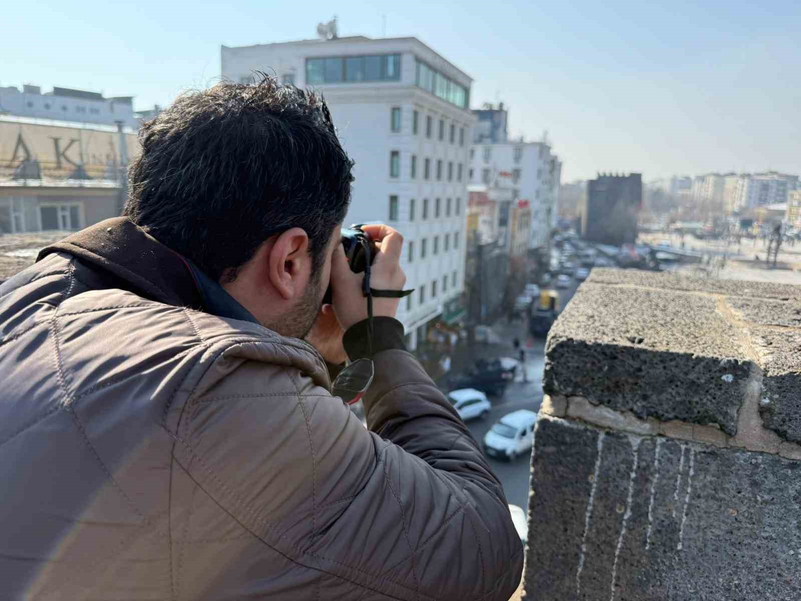Diyarbakır surlarının 1932&rsquo;de yıkılan b&ouml;l&uuml;mleri yapay zekayla yeniden canlandırıldı
