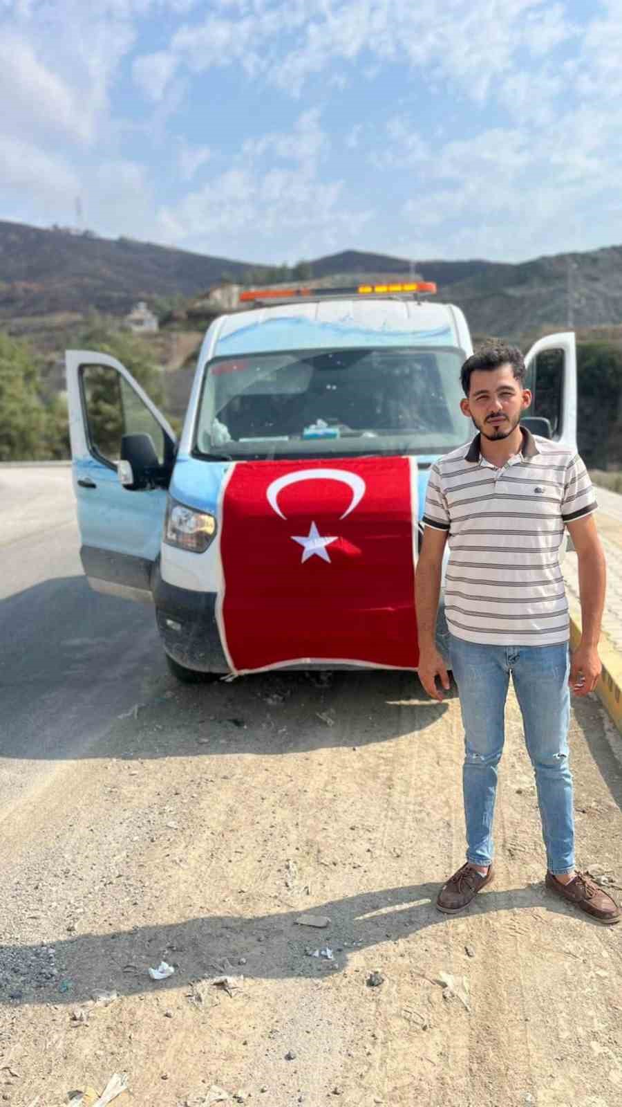 Asi Nehri&rsquo;ne d&uuml;şen gen&ccedil; kayboldu
