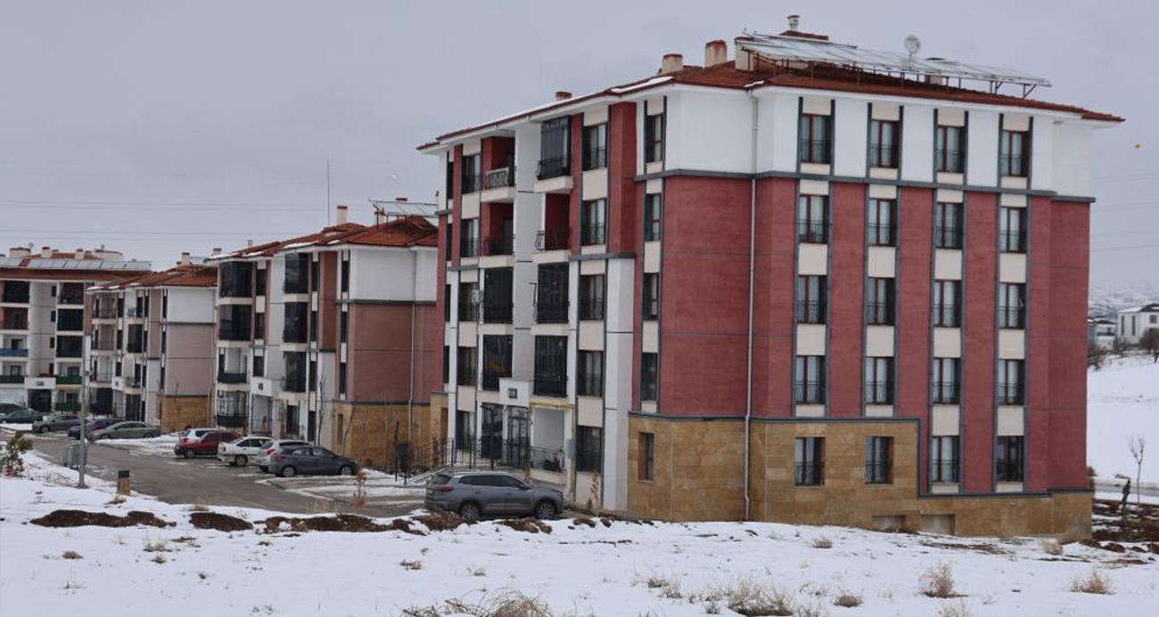 Asrın inşasında Elazığ&rsquo;da 14 bin konut yapıldı