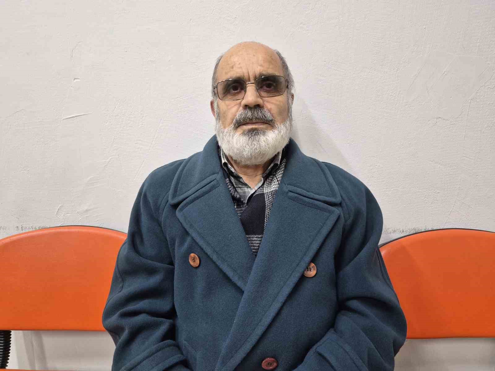 Şairler, kaybolmaya y&uuml;z tutan şiiri yaşatmanın m&uuml;cadelesini veriyor
