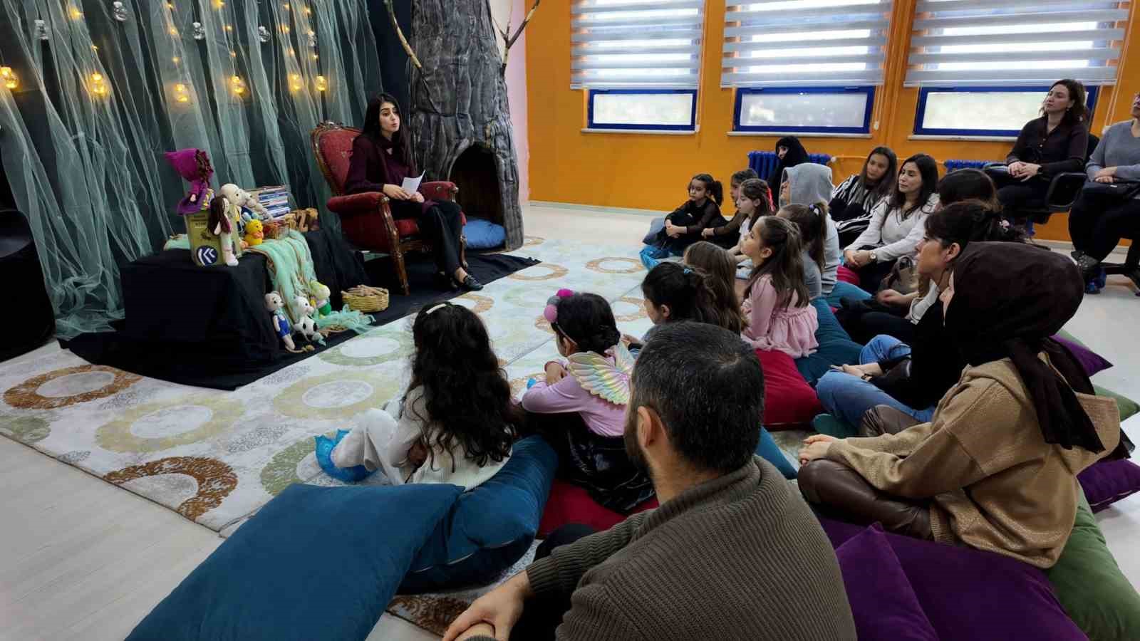 Aileler masal atölyesinde buluştu