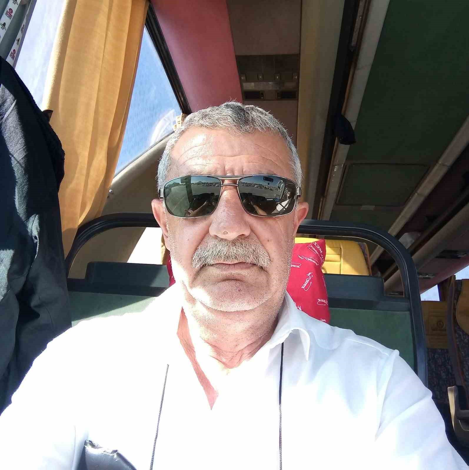 Emanet verdiği altınları &ouml;demeyen oğlunu &ouml;ld&uuml;ren baba tutuklandı
