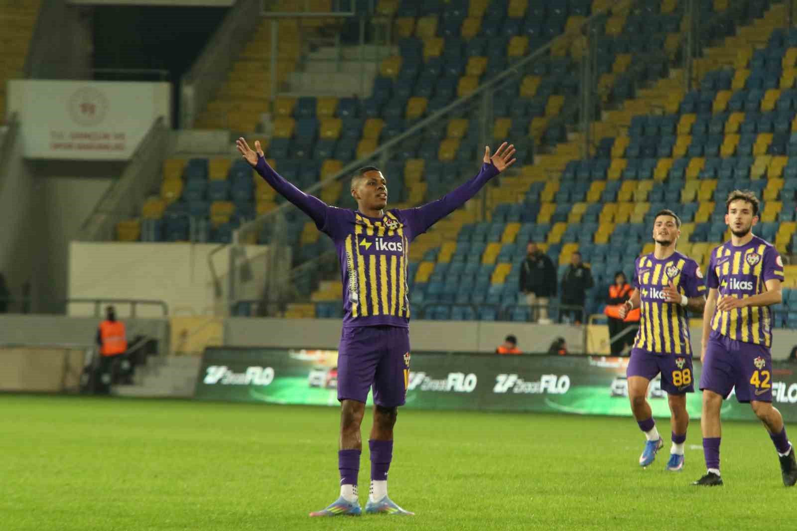 Ziraat T&uuml;rkiye Kupası: Gen&ccedil;lerbirliği: 2 - Ey&uuml;pspor: 2
