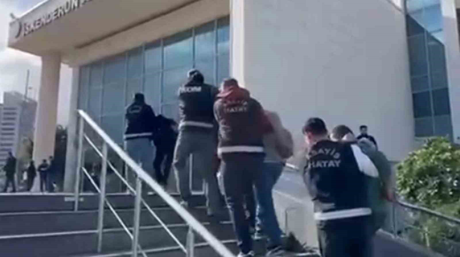 Hatay&rsquo;da hapis cezasıyla aranan 4 kişi yakalandı
