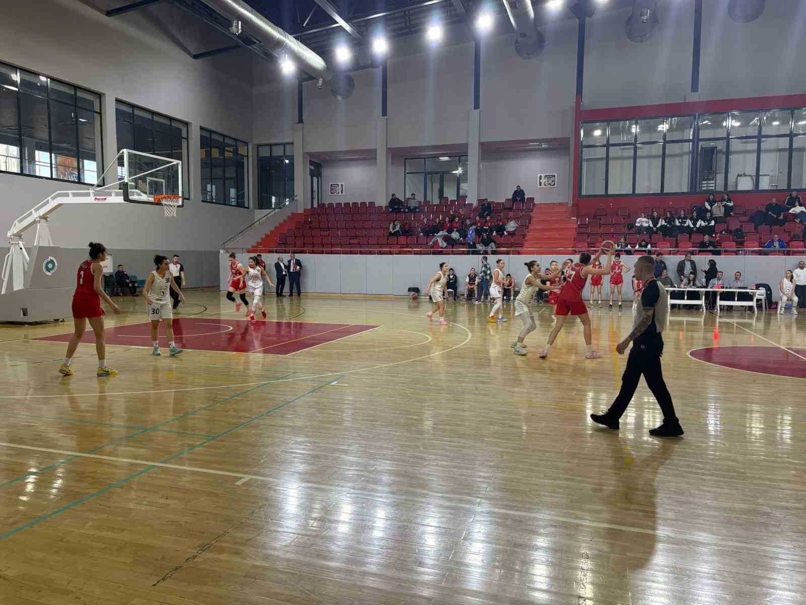 Okul Sporları Basketbol Gen&ccedil;ler A Yarı Final M&uuml;sabakaları a&ccedil;ılış seremonisi yapıldı
