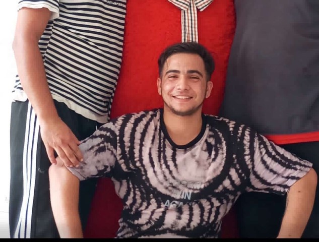 Gen&ccedil; taraftarın trib&uuml;nden d&uuml;şt&uuml;ğ&uuml; anlar kamerada