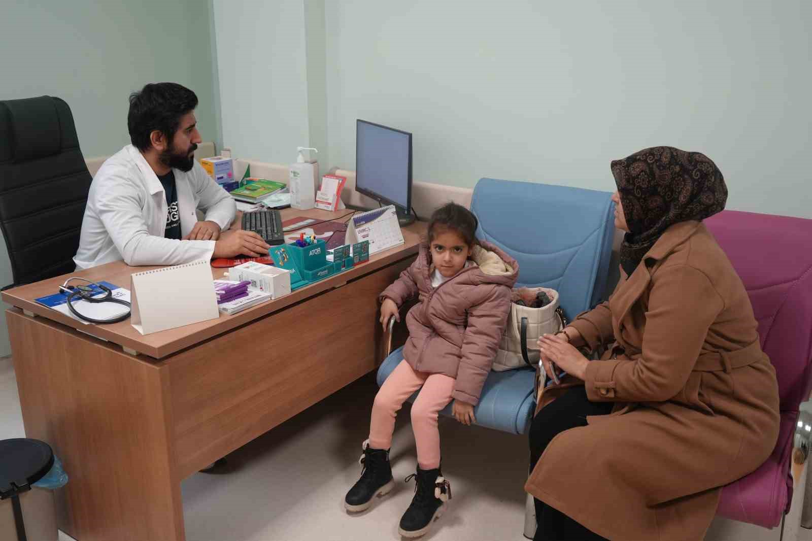 Nurdağı&rsquo;nda &ccedil;elik konstr&uuml;ksiyonlu hastane 9 ayda tamamlandı, deprem b&ouml;lgesine nefes oldu
