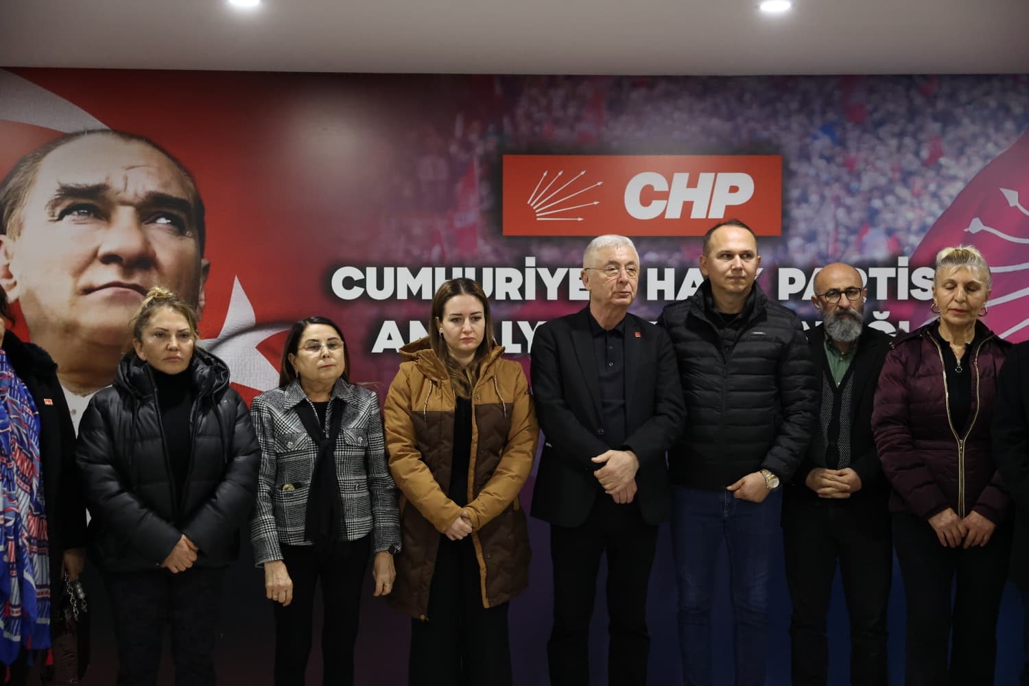 6 Şubat depremlerinin 3. yıl d&ouml;n&uuml;m&uuml;nde hayatını kaybedenler anıldı
