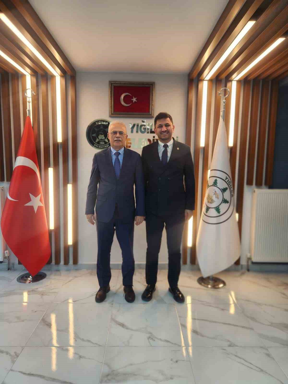 Yığılca il&ccedil;e stadında trib&uuml;n &ccedil;alışması devam ediyor
