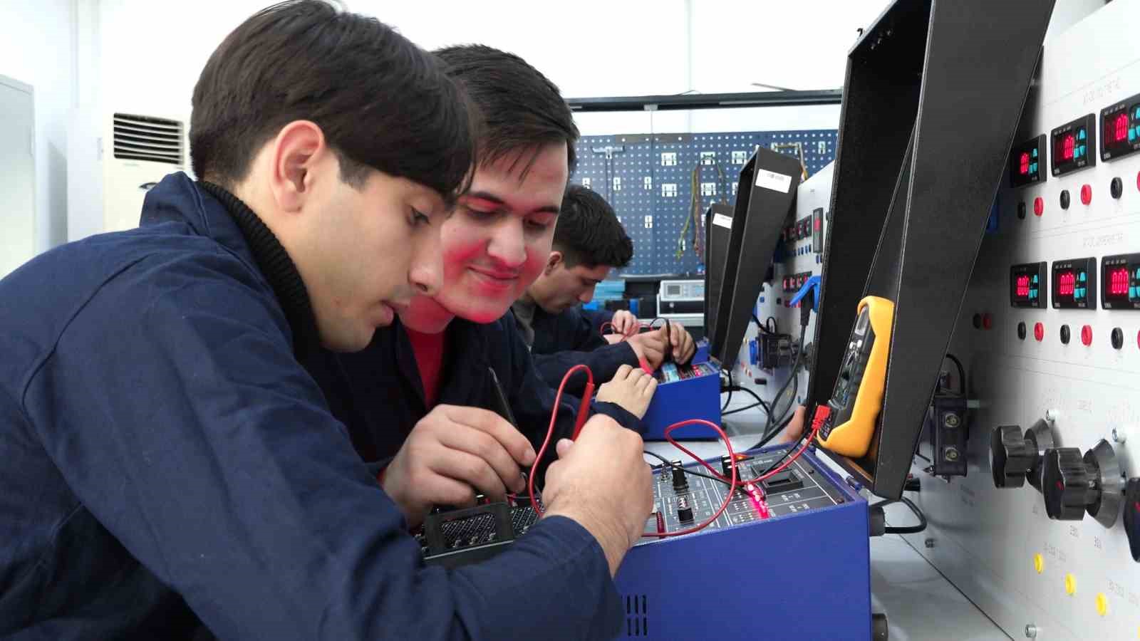 Y&Ouml;K&rsquo;ten &ouml;ğrencilere m&uuml;jde: Mezun olmadan &ccedil;alışma hayatına atılacaklar
