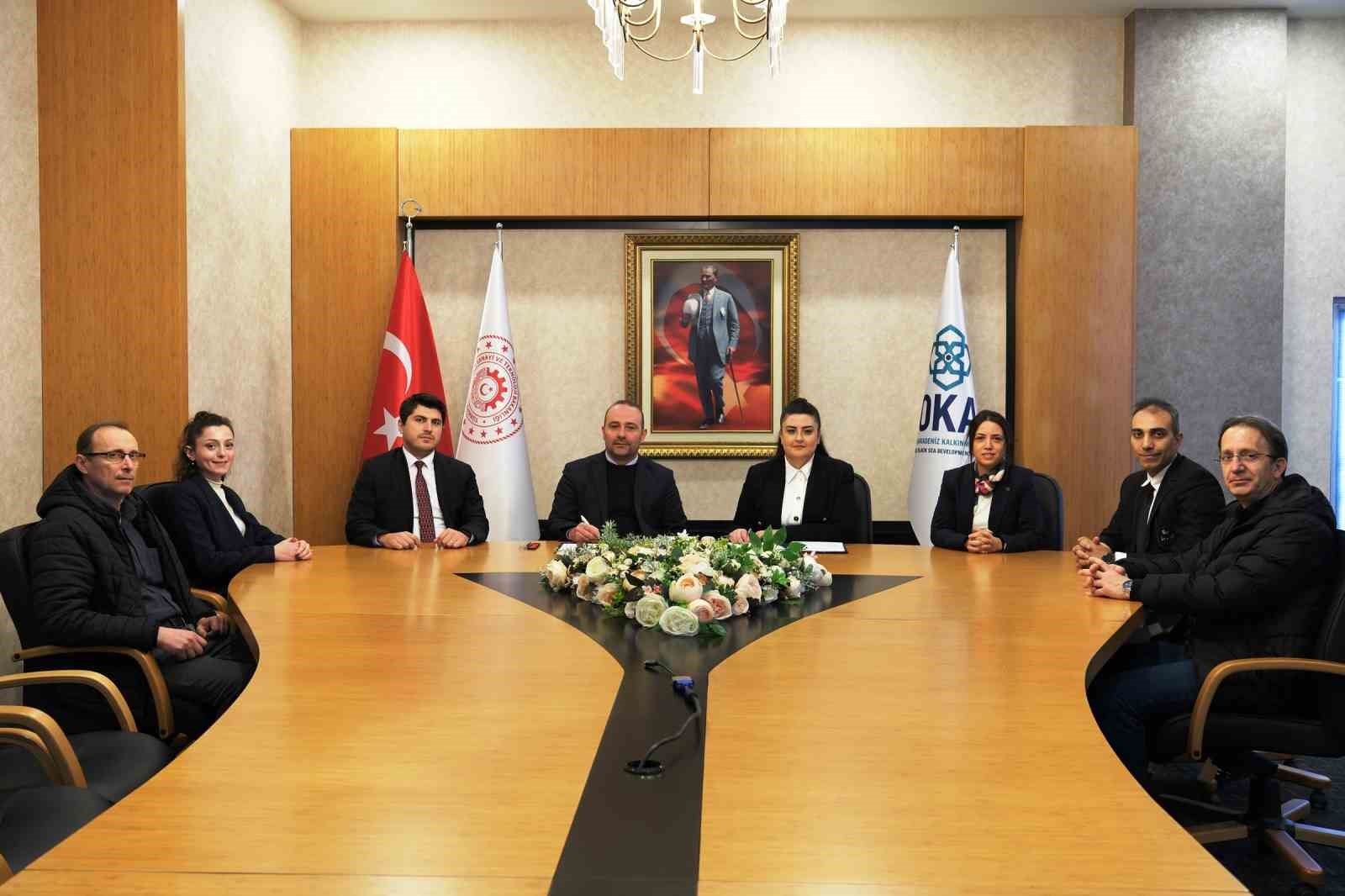 SOGEP desteğiyle &Ccedil;arşamba&rsquo;da nitelikli boya ustaları yetişiyor
