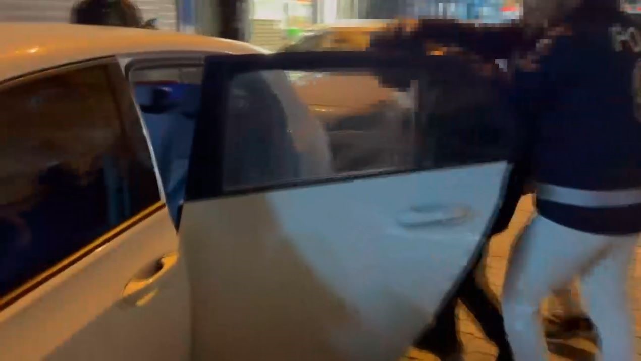 Fatih&rsquo;teki banka soyguncusu evinde yakalandı
