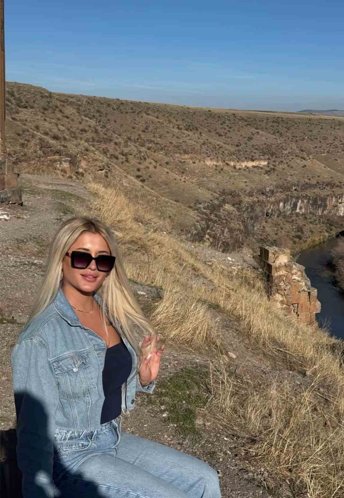 Iğdır&rsquo;da iş merkezinde ş&uuml;pheli &ouml;l&uuml;m
