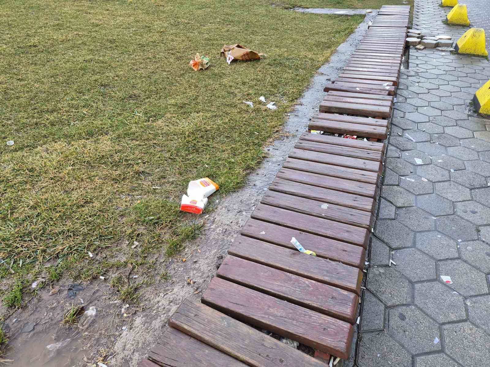 Altyapı panosunu &ccedil;&ouml;p kutusuna &ccedil;evirdiler
