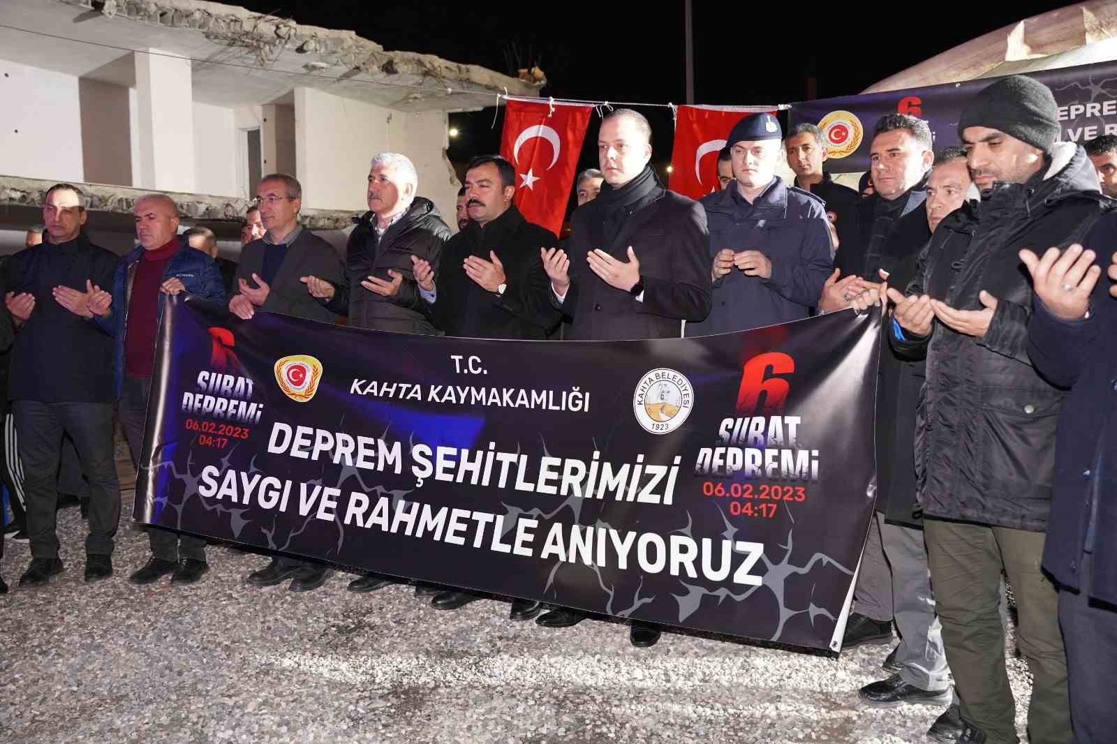 Kahta&rsquo;da 6 Şubat depremlerinin yıl d&ouml;n&uuml;m&uuml;nde anma programı
