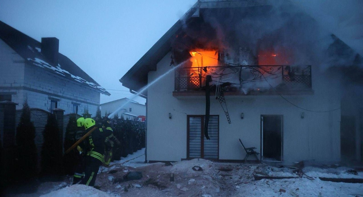 Rusya'dan Ukrayna'daki enerji tesislerine 400'den fazla İHA ve 40 f&uuml;zeyle saldırı