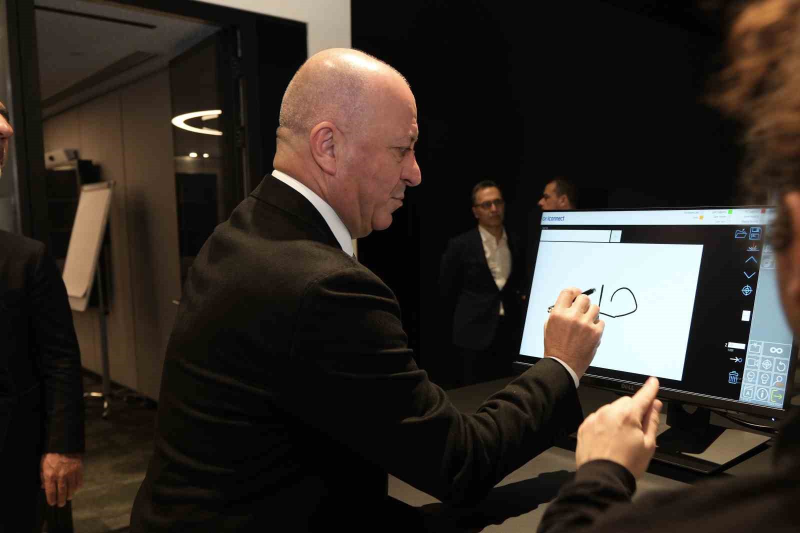 ASO Başkanı Ardı&ccedil;: "&Uuml;retimde katma değeri y&uuml;kseltecek &ccedil;alışmaları &ouml;ncelikli g&ouml;r&uuml;yoruz"
