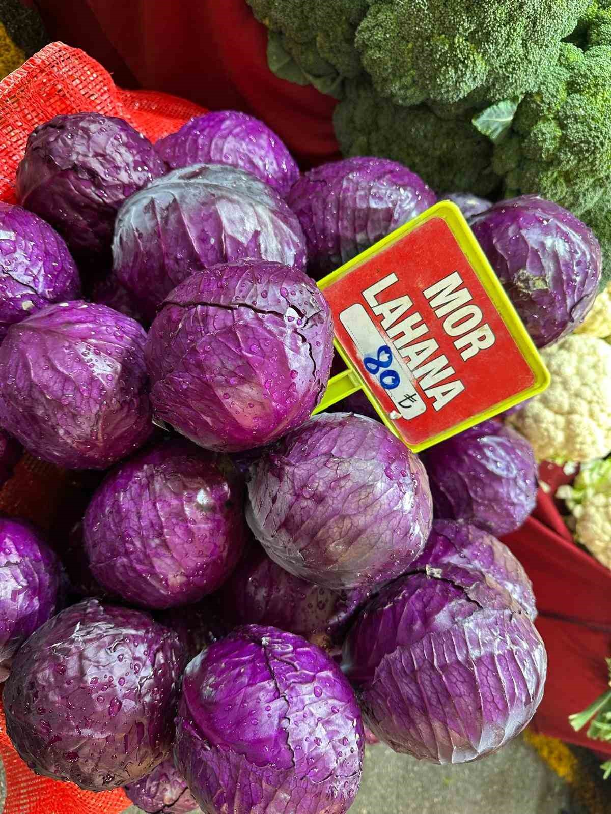 Pazarda tanesi 80 lira; &ccedil;ift&ccedil;iden 5 liradan almak istediler
