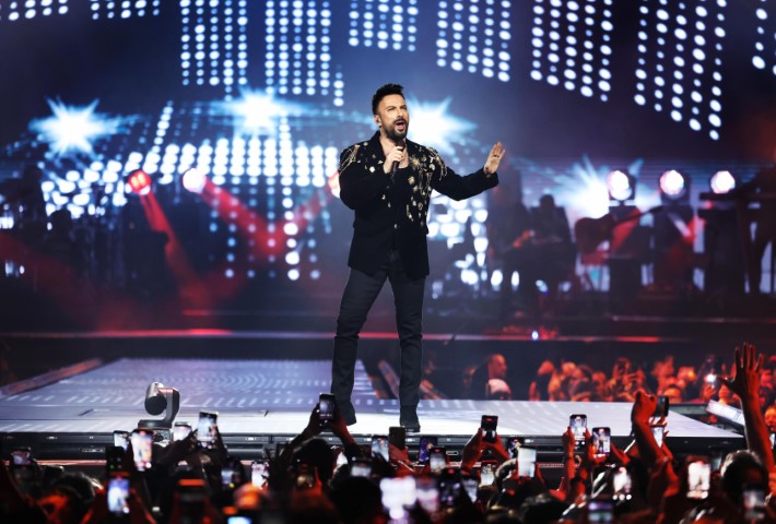 Tarkan&rsquo;ı 9 g&uuml;nd&uuml;r s&uuml;ren konser serisinde yaklaşık 50 bin kişi dinledi
