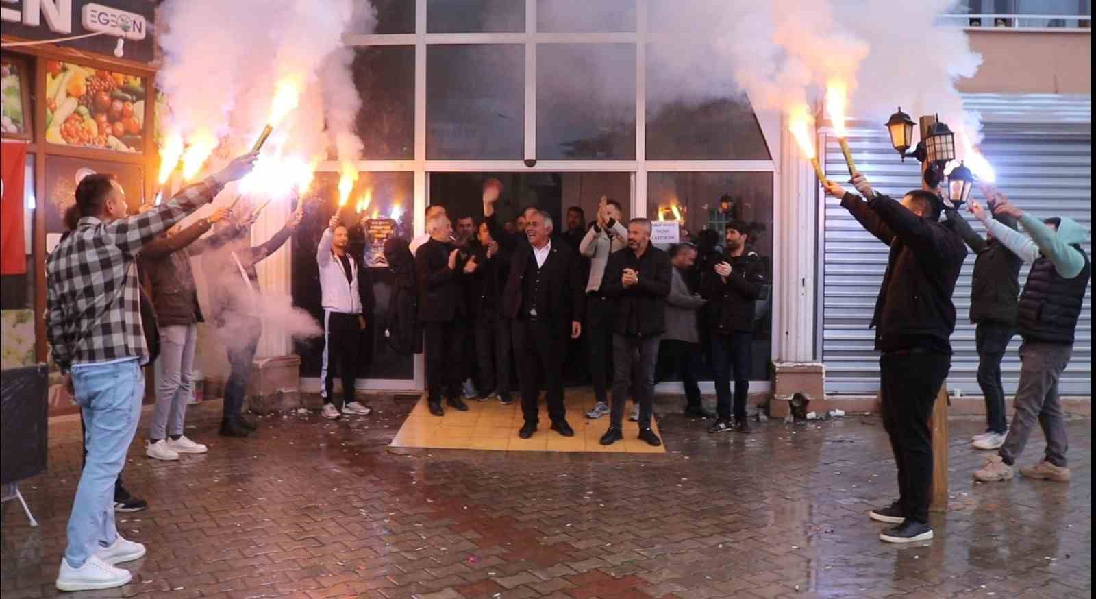 &Ccedil;al Esnaf Odası&rsquo;nda 4 d&ouml;nemdir değişmeyen başkan değişti
