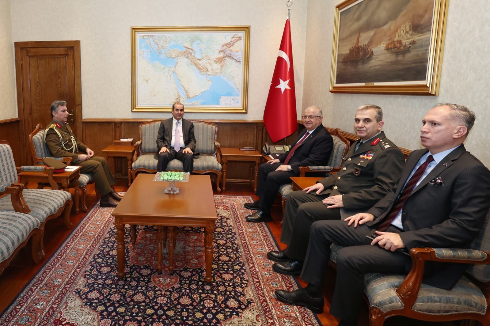 Bakan G&uuml;ler, Irak&rsquo;ın Ankara B&uuml;y&uuml;kel&ccedil;isi Al-Lachmawi&rsquo;yi kabul etti
