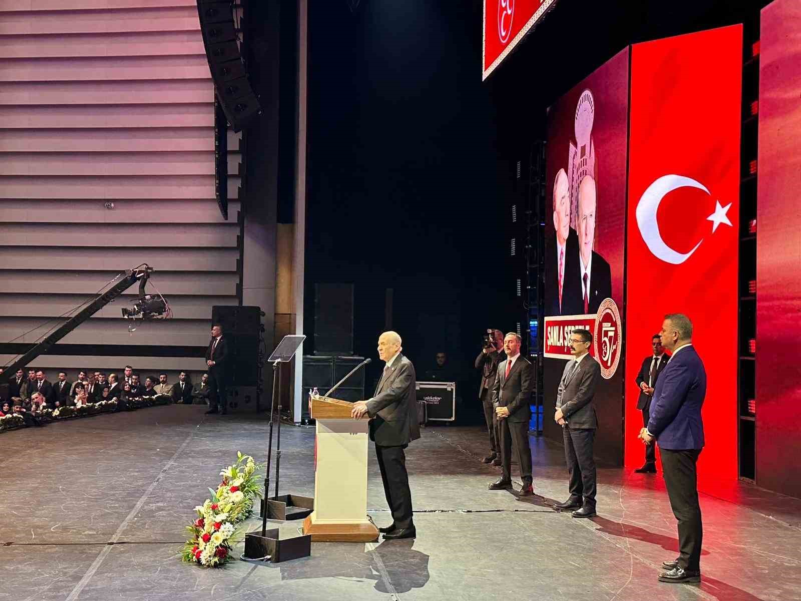 Bah&ccedil;eli: "Ter&ouml;rs&uuml;z T&uuml;rkiye&rsquo; hedefinin pratik siyasi eyleme d&ouml;n&uuml;şmesiyle MHP toplumsal siyasetin merkezi olduğunu ispat etmiştir"
