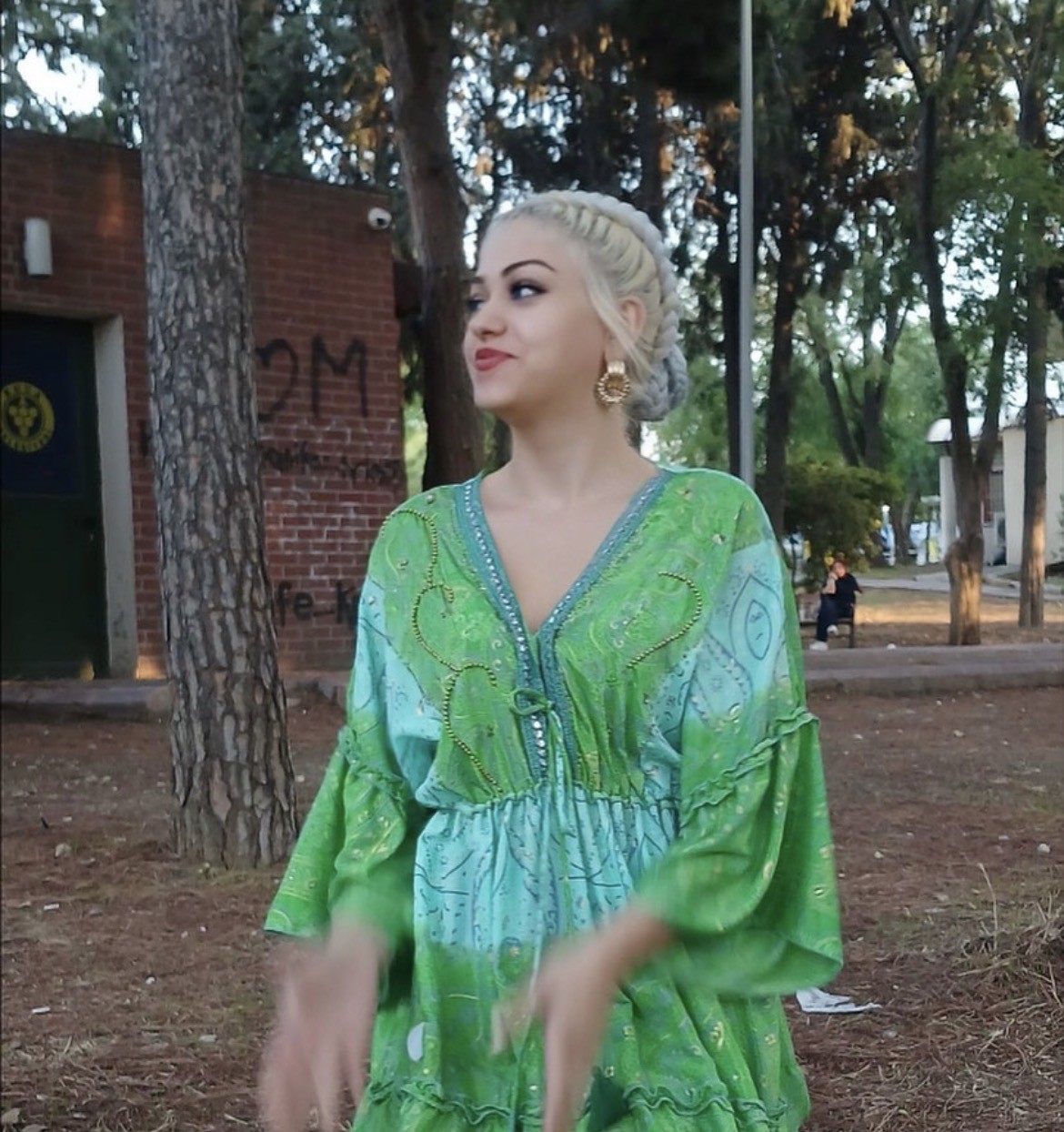 İzmir&rsquo;de iki kız kardeşin hayatını kaybettiği kazada aranan ş&uuml;pheli yakalandı
