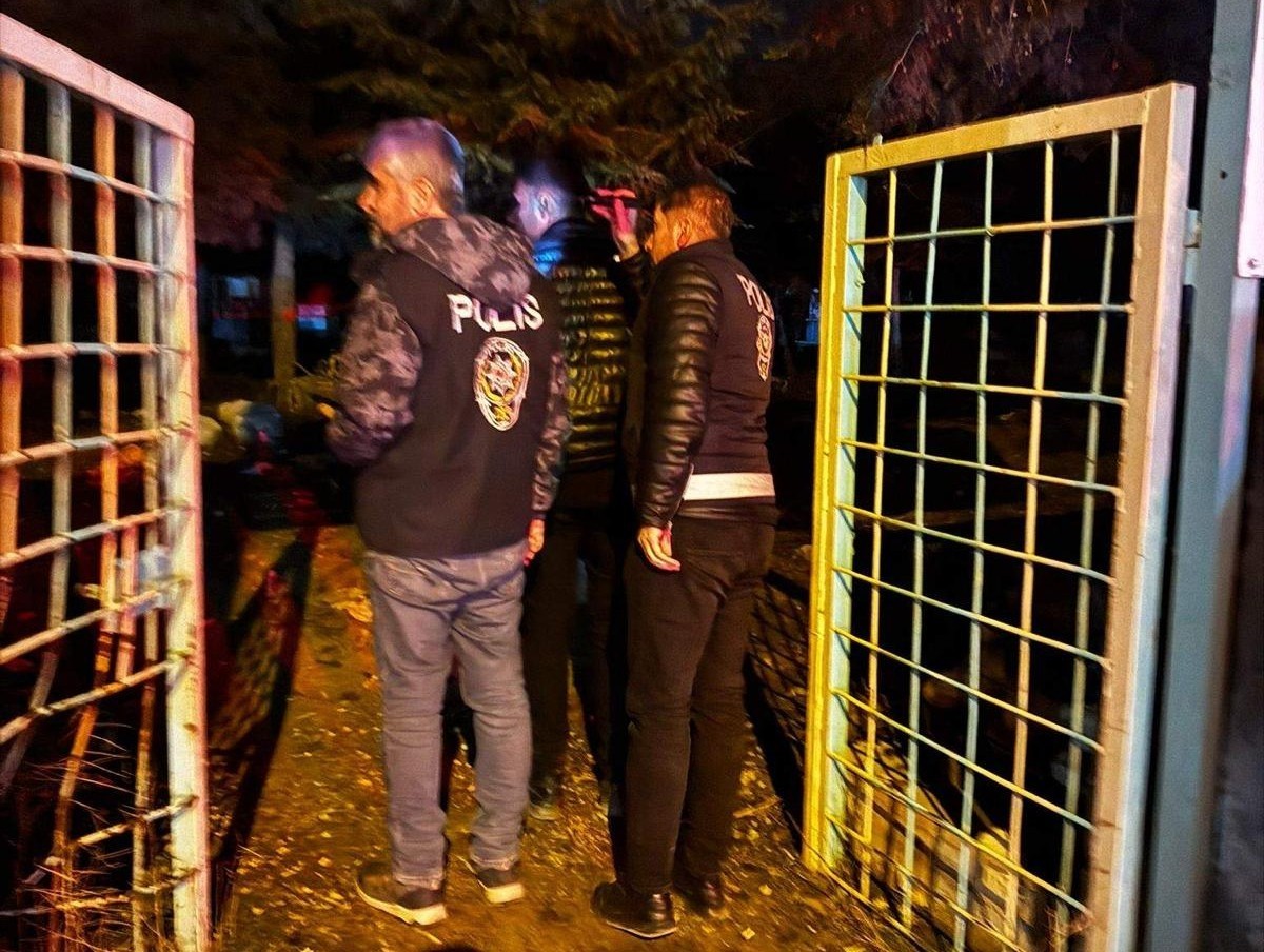 Malatya&rsquo;da mezarlıklar &ccedil;evrelerinde denetim
