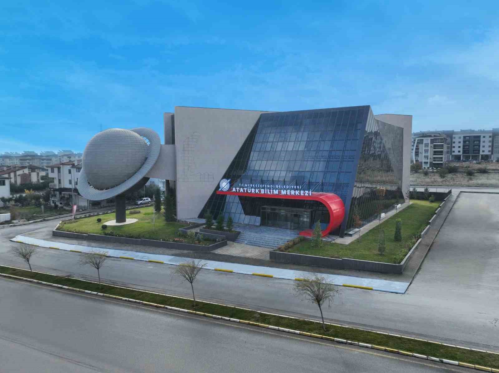 Atat&uuml;rk Bilim Merkezi bilim tutkunlarının buluşma noktası oldu

