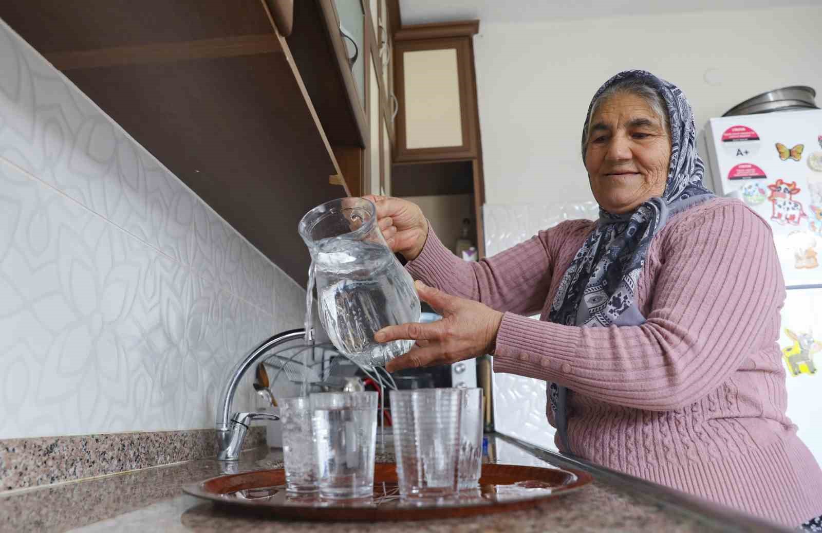 G&uuml;lnar&rsquo;ın 50 yıllık su sorunu &ccedil;&ouml;z&uuml;ld&uuml;
