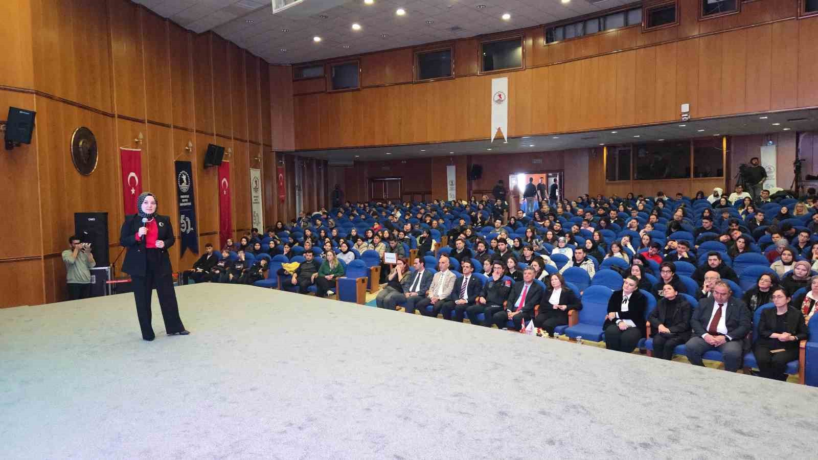 TUA Başkan Yardımcısı Dulkan: "Uzay teknolojilerinde etkin rol &uuml;stlenen bir T&uuml;rkiye&rsquo;yi g&ouml;rmek istiyoruz"
