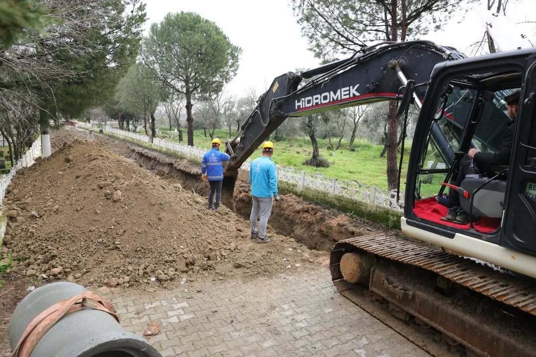 Başkan Kaya: "İkizdere Mahallemiz modern ve g&uuml;&ccedil;l&uuml; bir altyapıya kavuşuyor"
